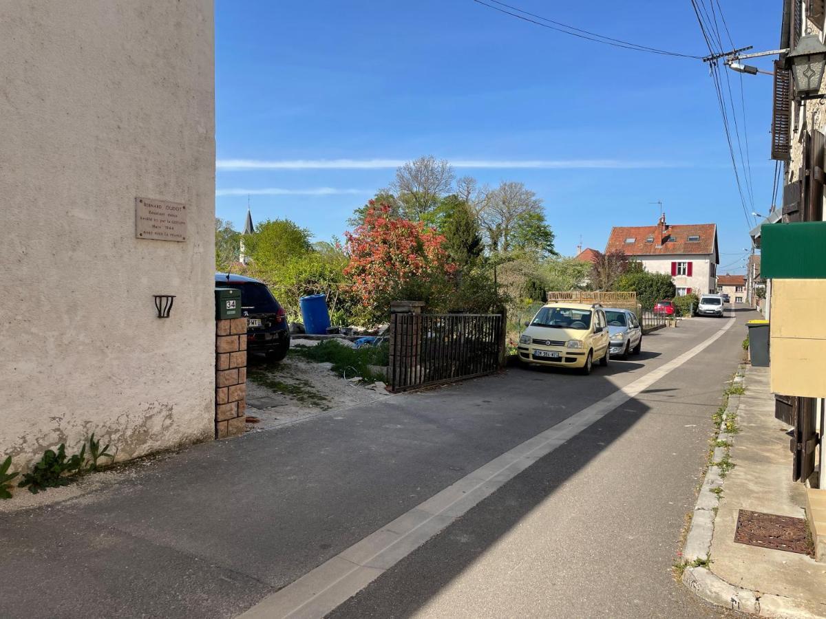 Bienvenue Chez Vous "Appartement Classe 2 Etoiles En Rdc Avec Espace Exterieur Et Parking" Ντολ Εξωτερικό φωτογραφία